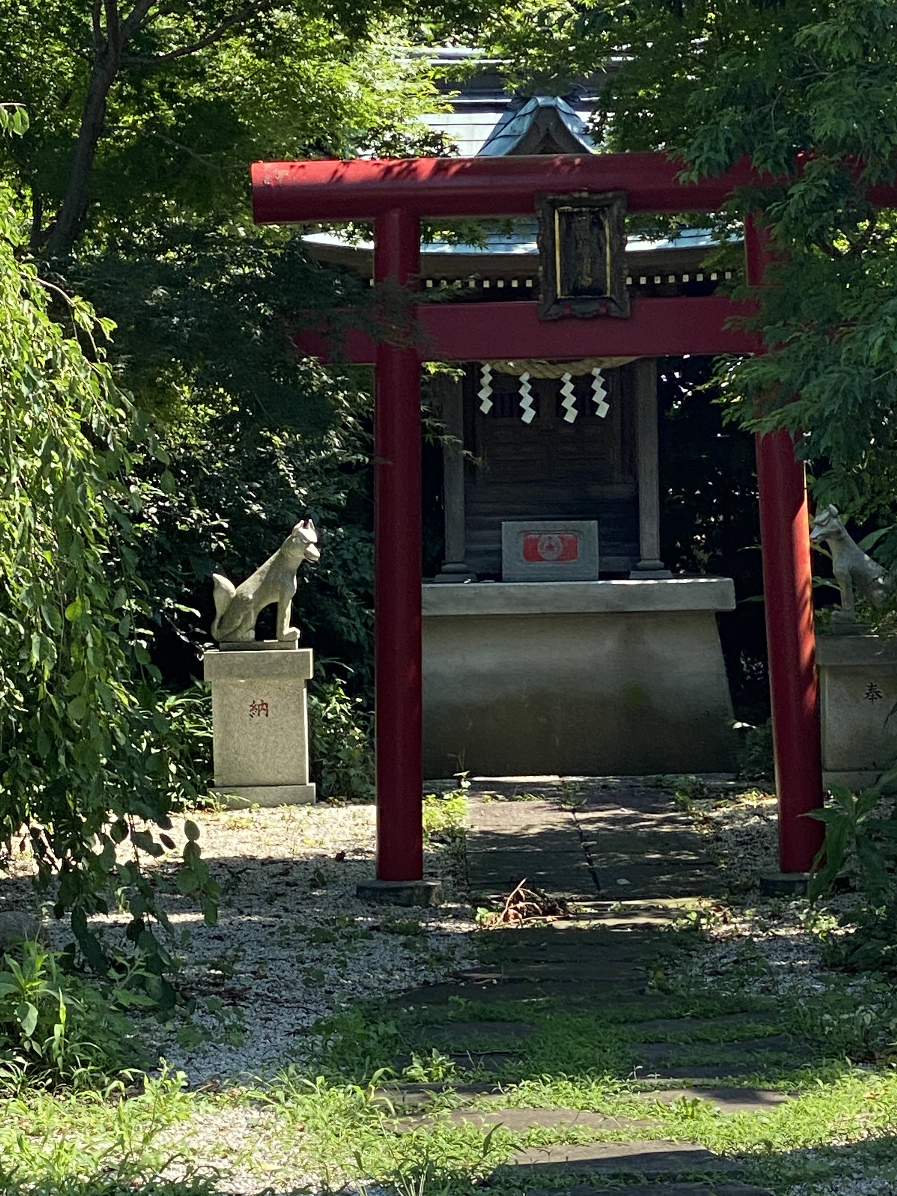松光山　東圓寺　境内の稲荷神社